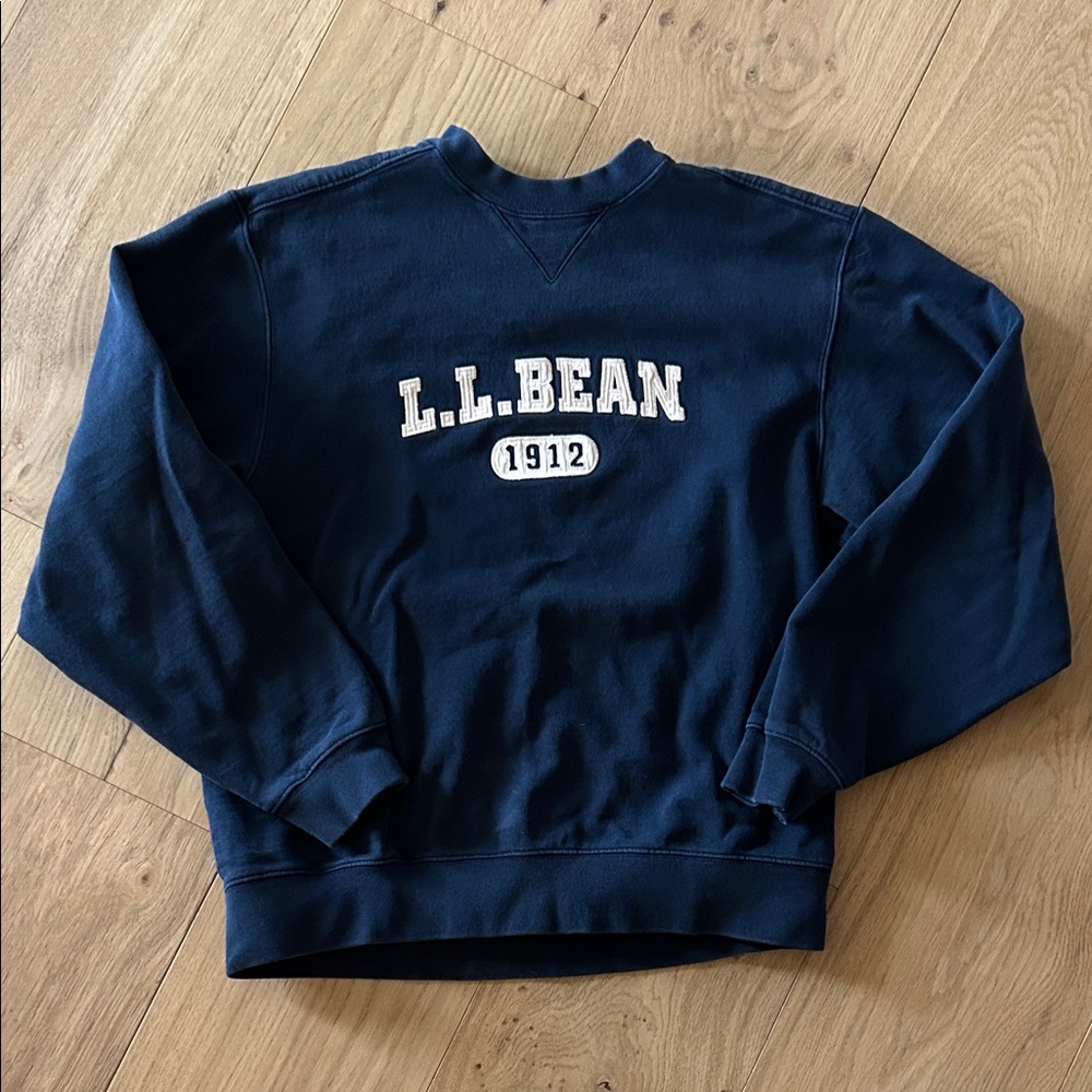 L.L. Bean Men's Navy sweatshirt